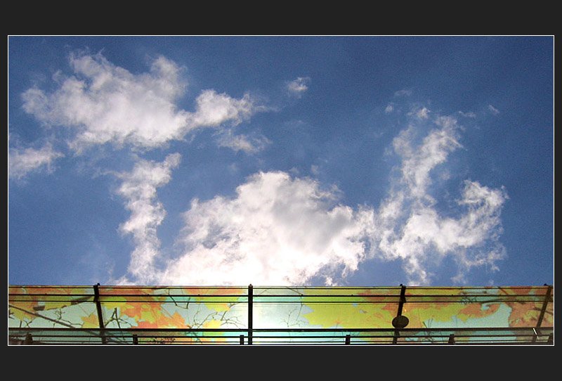 Buntes Glasdach der Akademie der K�nste in Berlin (Matthias)