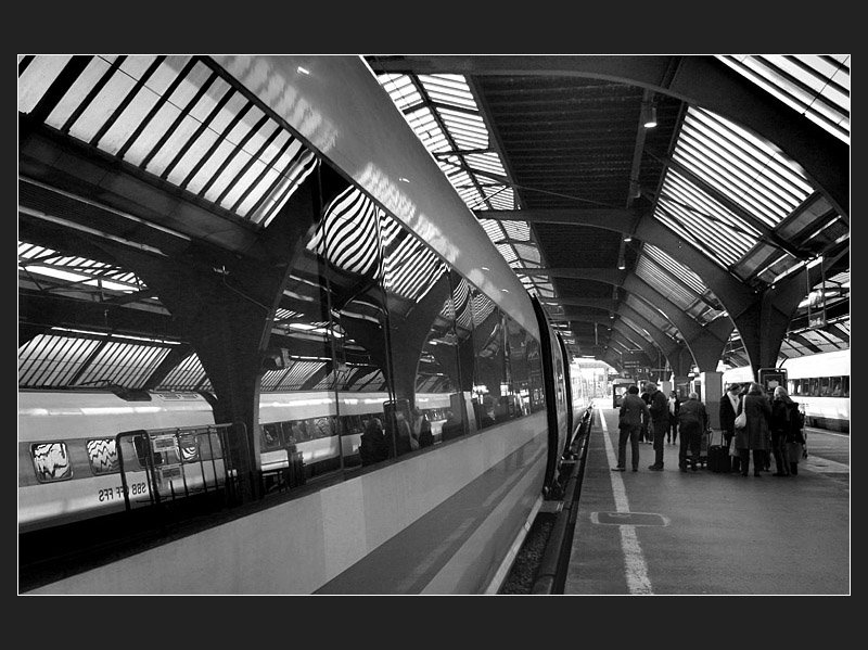 ICE-T und ICN im Hauptbahnhof Z�rich (Matthias)