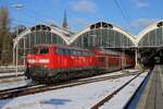 RE 2 aus Bad KLeinen treft am 20 Februar 2026 mit der schiebender 218 438 in L�beck Hbf ein -etwea 2/3 dieser Leistungen sind von Dieseltriebz�ge �bernommen geworden.