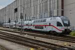 Nach einem kurzen Halt verl�sst DB Triebzug 4010 117 CH- DB, Mecklenburgische Ostseek�ste, in Leerfahrt den Wiener Westbahnhof. 06.06.2023