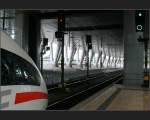. Kurz vor Abfahrt - Flughafenbahnhof Frankfurt am Main, westliche Ausfahrt (Matthias)
